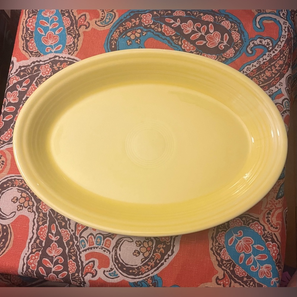 FIESTA WARE Homer Laughlin Sunflower Yellow Oval Platter 13 5/8 IN NWOT